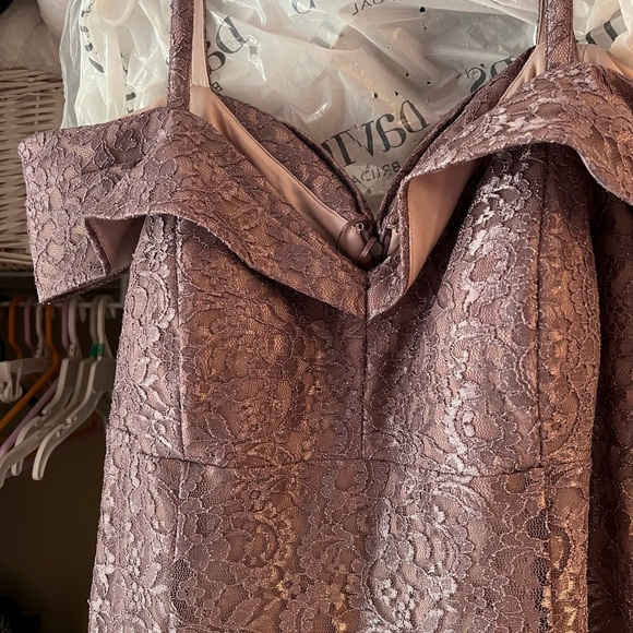 Purple/mauve lace mother of the bride/grr dress from David’s bridal - Picture 4 of 4